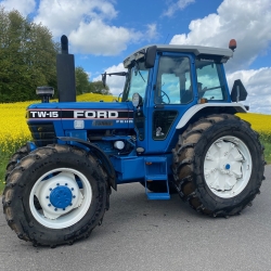 Ford traktor til salg ved ST Maskiner i Vejle