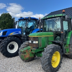Køb og salg af brugte New Holland og John Deere traktorer – stort udvalg